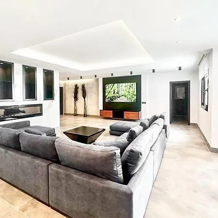 Infinity - By Apricus Holidays * Playa Blanca (Lanzarote)