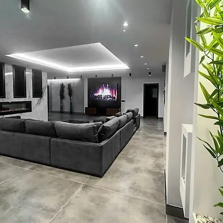 Infinity - By Apricus Holidays * Playa Blanca (Lanzarote)