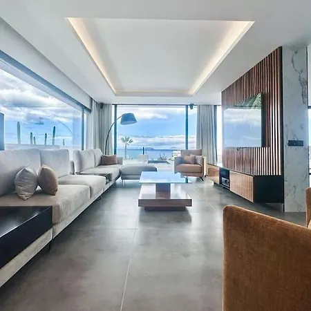 Infinity - By Apricus Holidays * Playa Blanca (Lanzarote)