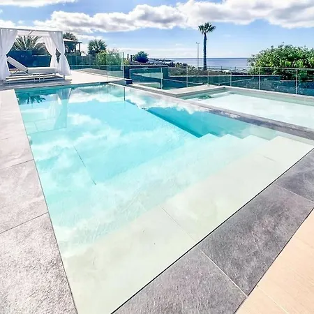 Hotel Infinity - By Apricus Holidays *