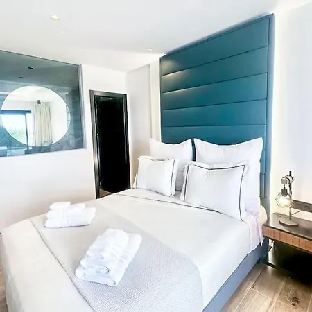 Hotel Infinity - By Apricus Holidays *